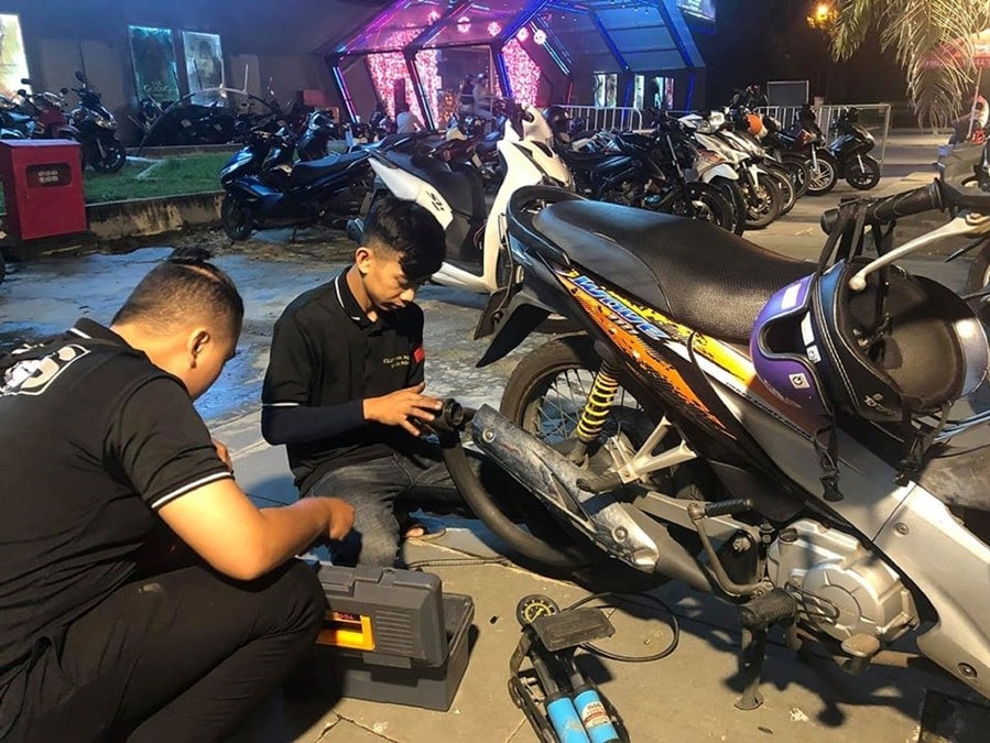 cửa tiệm sửa xe quận 2 chuyên nghiệp