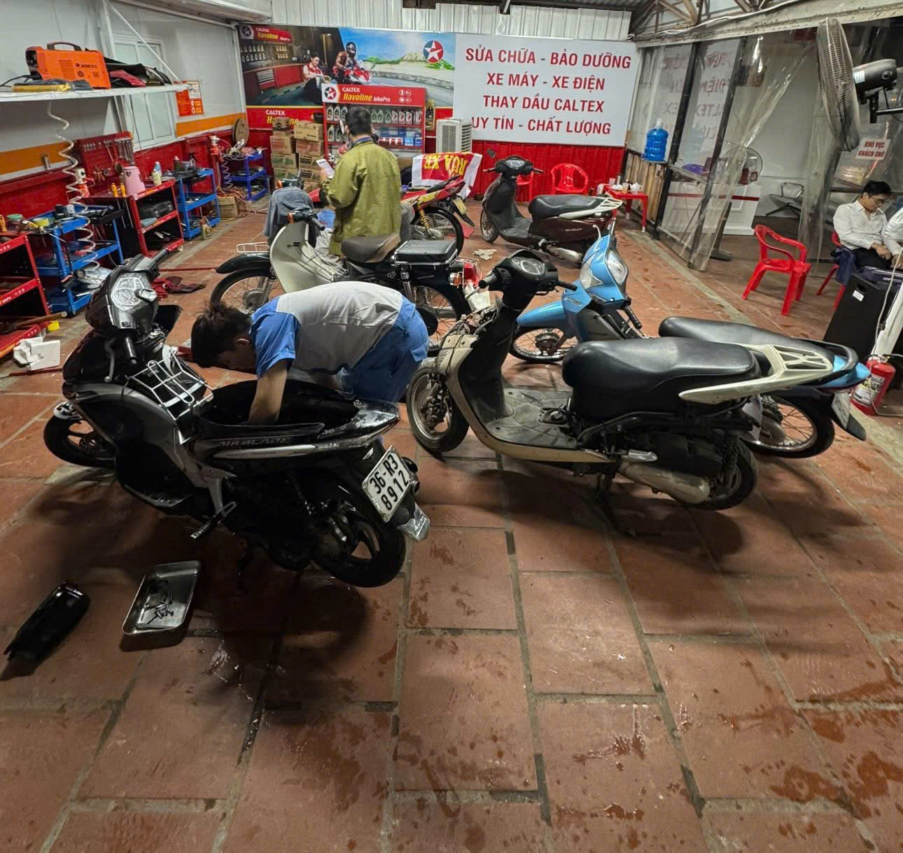 sửa xe máy tại Đông Anh