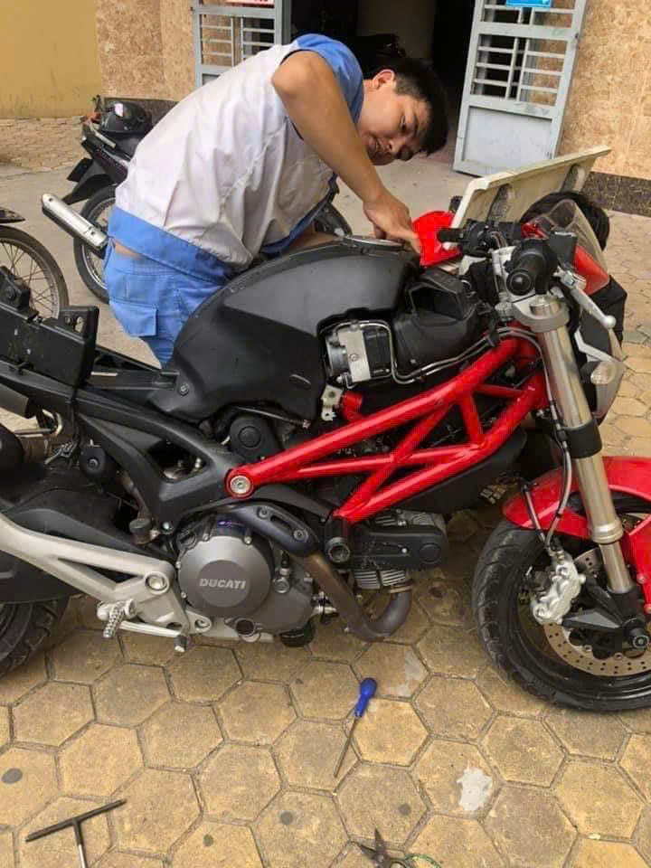 sửa xe máy quận Long Biên